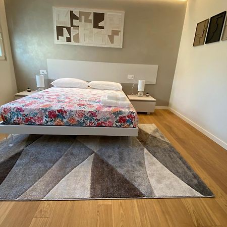 Hz+ Costantini Apartment ปอร์เดโนเน ภายนอก รูปภาพ