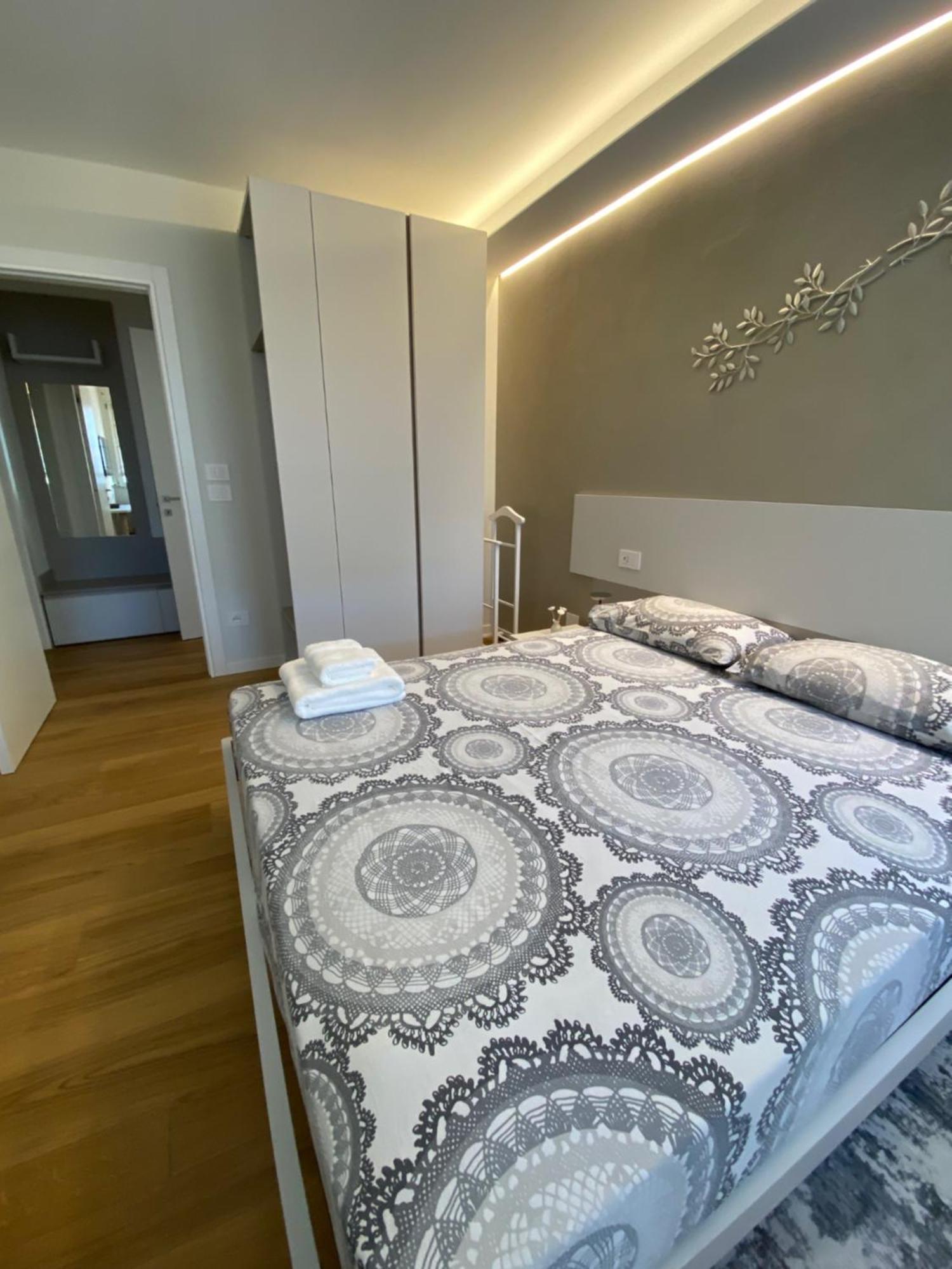 Hz+ Costantini Apartment ปอร์เดโนเน ภายนอก รูปภาพ