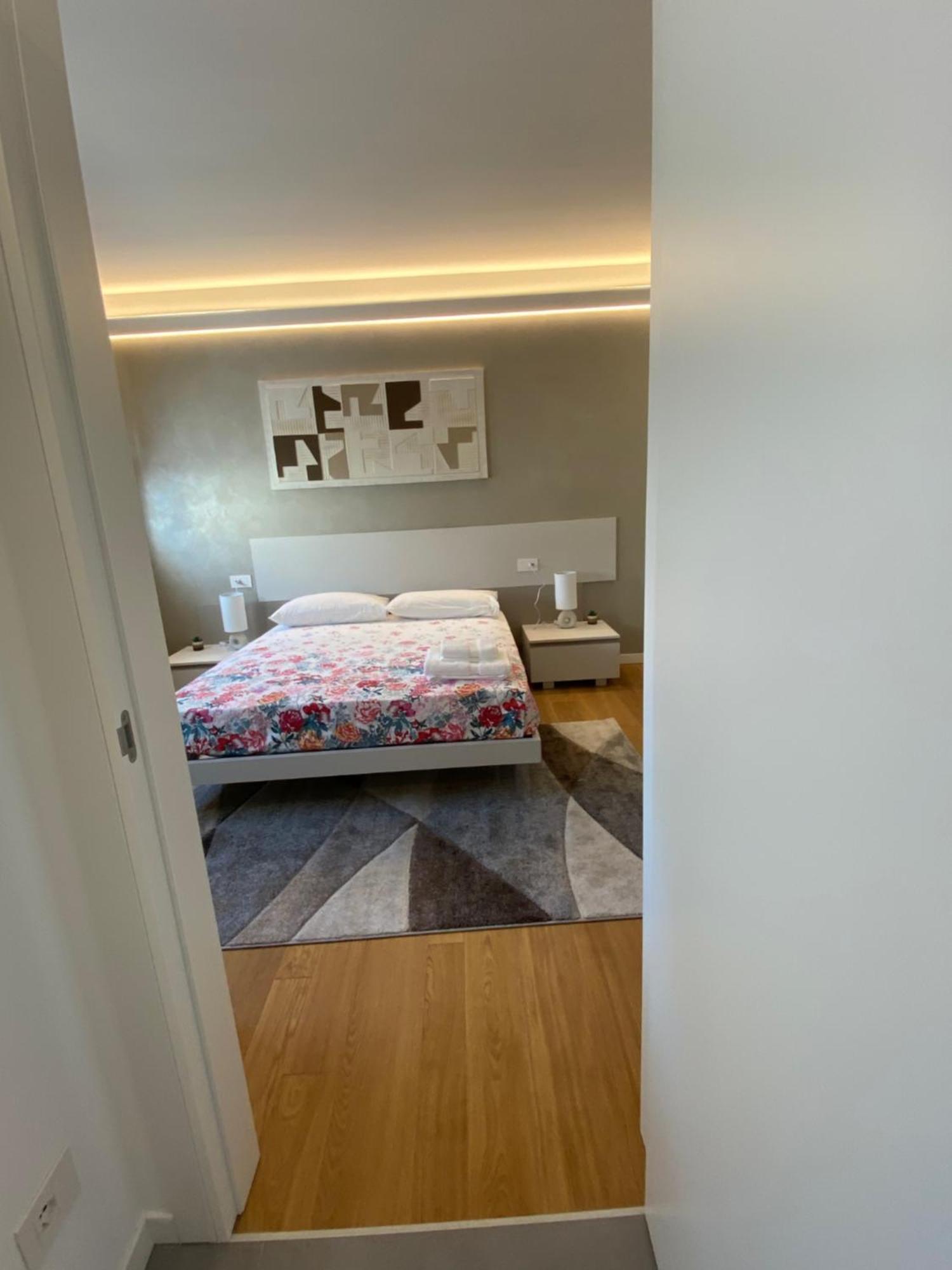 Hz+ Costantini Apartment ปอร์เดโนเน ภายนอก รูปภาพ