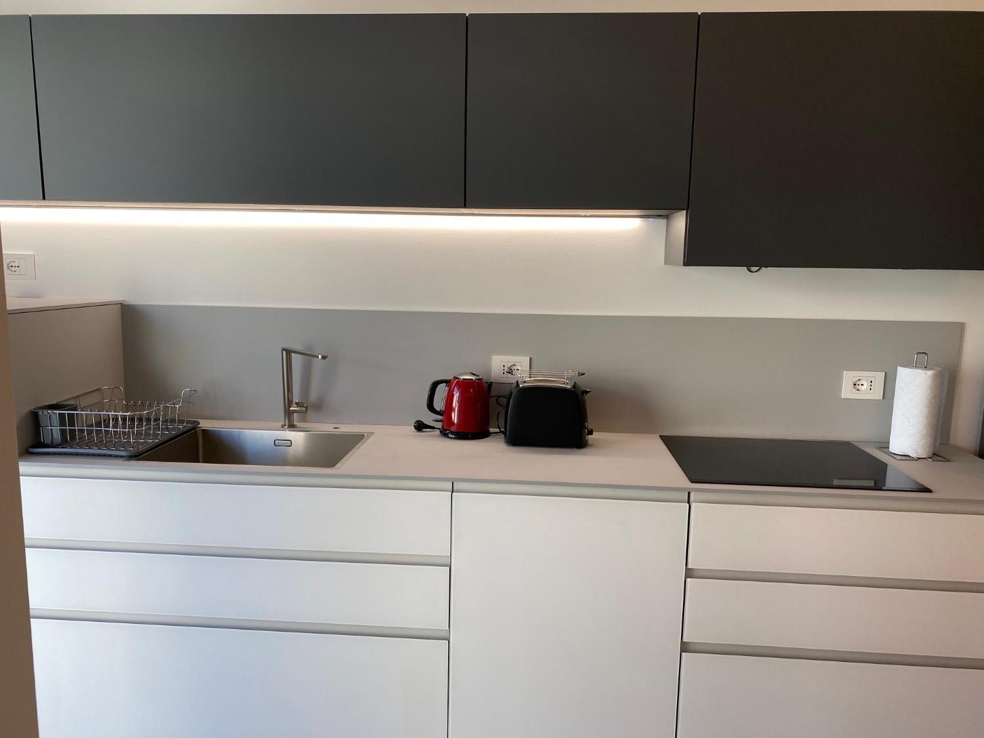 Hz+ Costantini Apartment ปอร์เดโนเน ภายนอก รูปภาพ